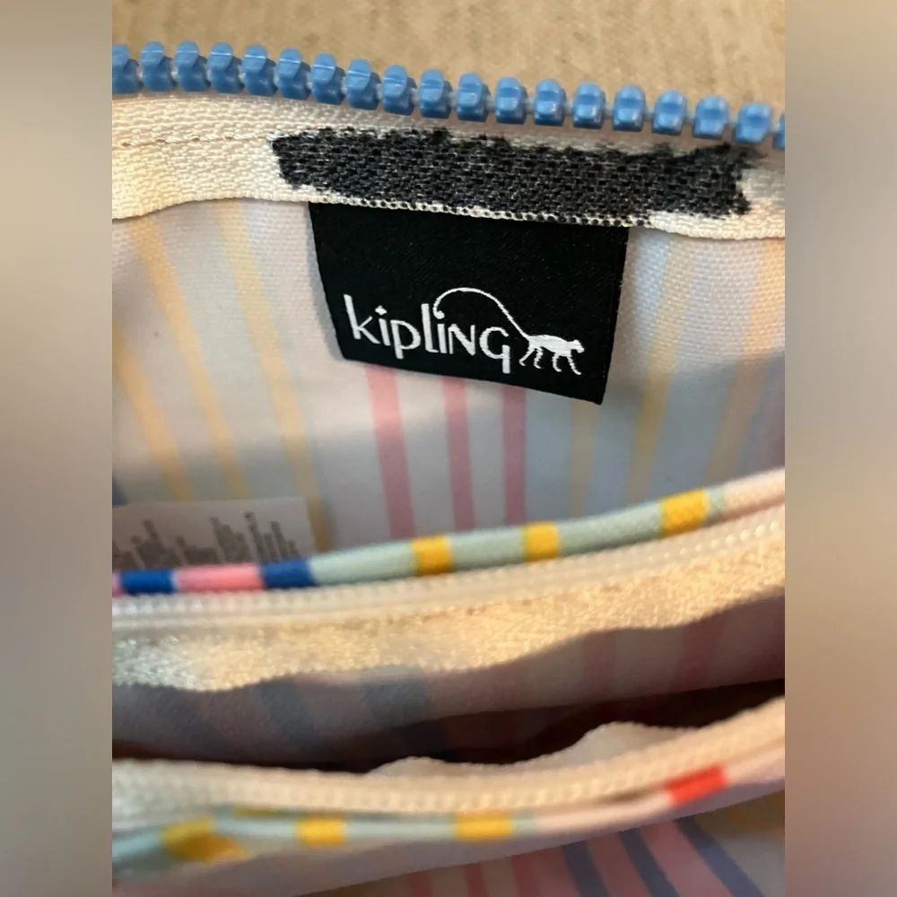 Kipling striped pouch